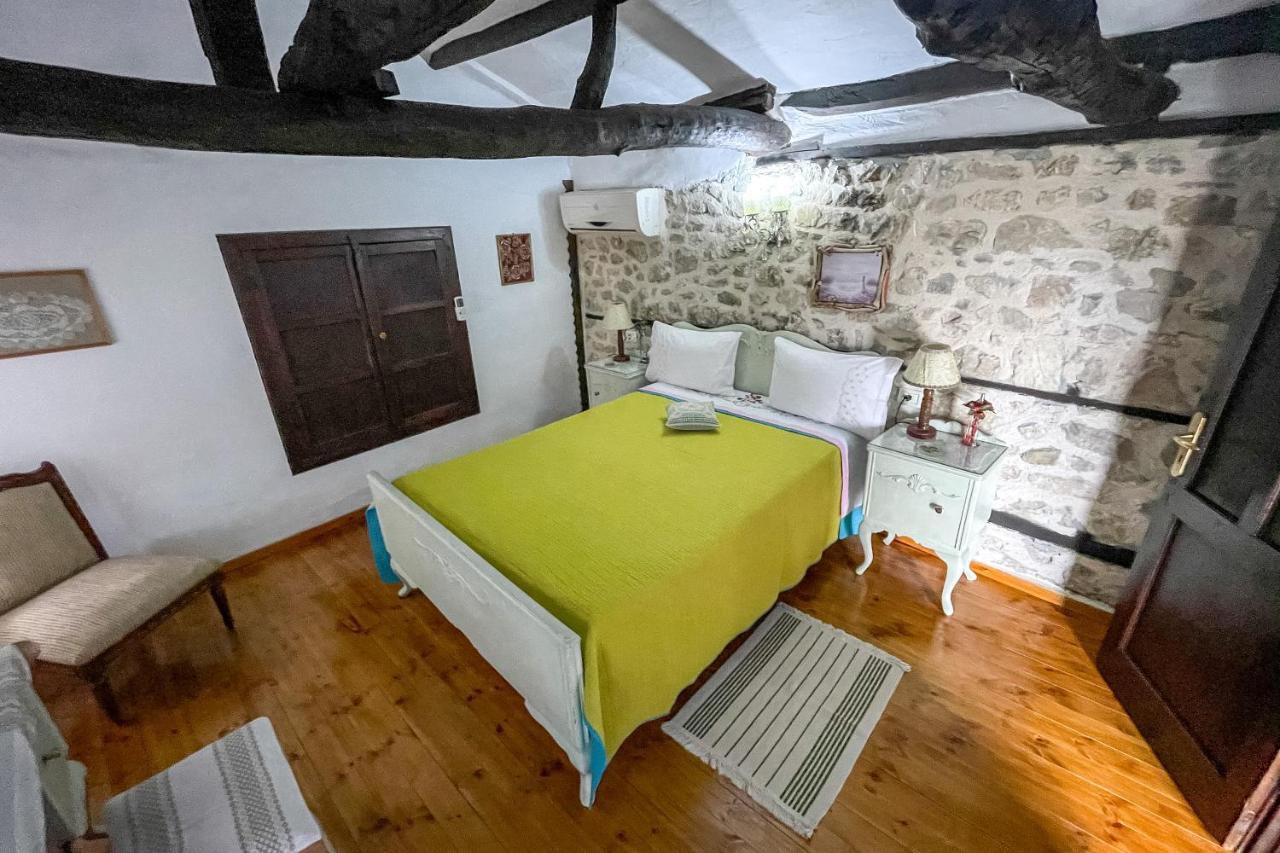 Bujtina Kodiket Guesthouse Berat Exteriér fotografie