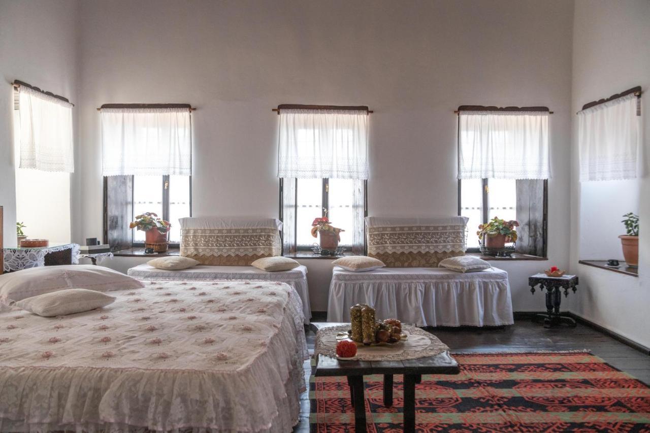 Bujtina Kodiket Guesthouse Berat Exteriér fotografie