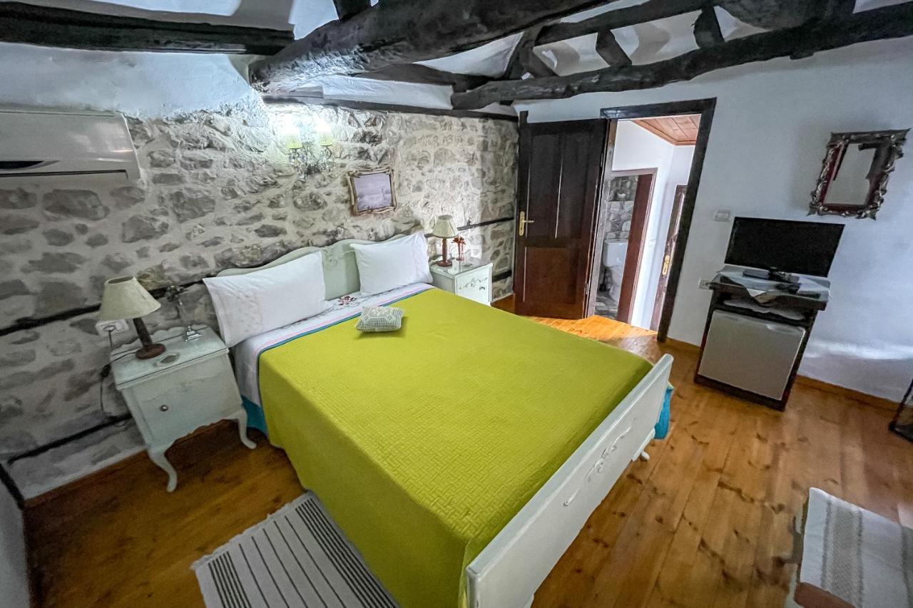 Bujtina Kodiket Guesthouse Berat Exteriér fotografie