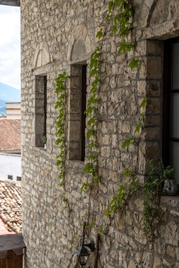 Bujtina Kodiket Guesthouse Berat Exteriér fotografie
