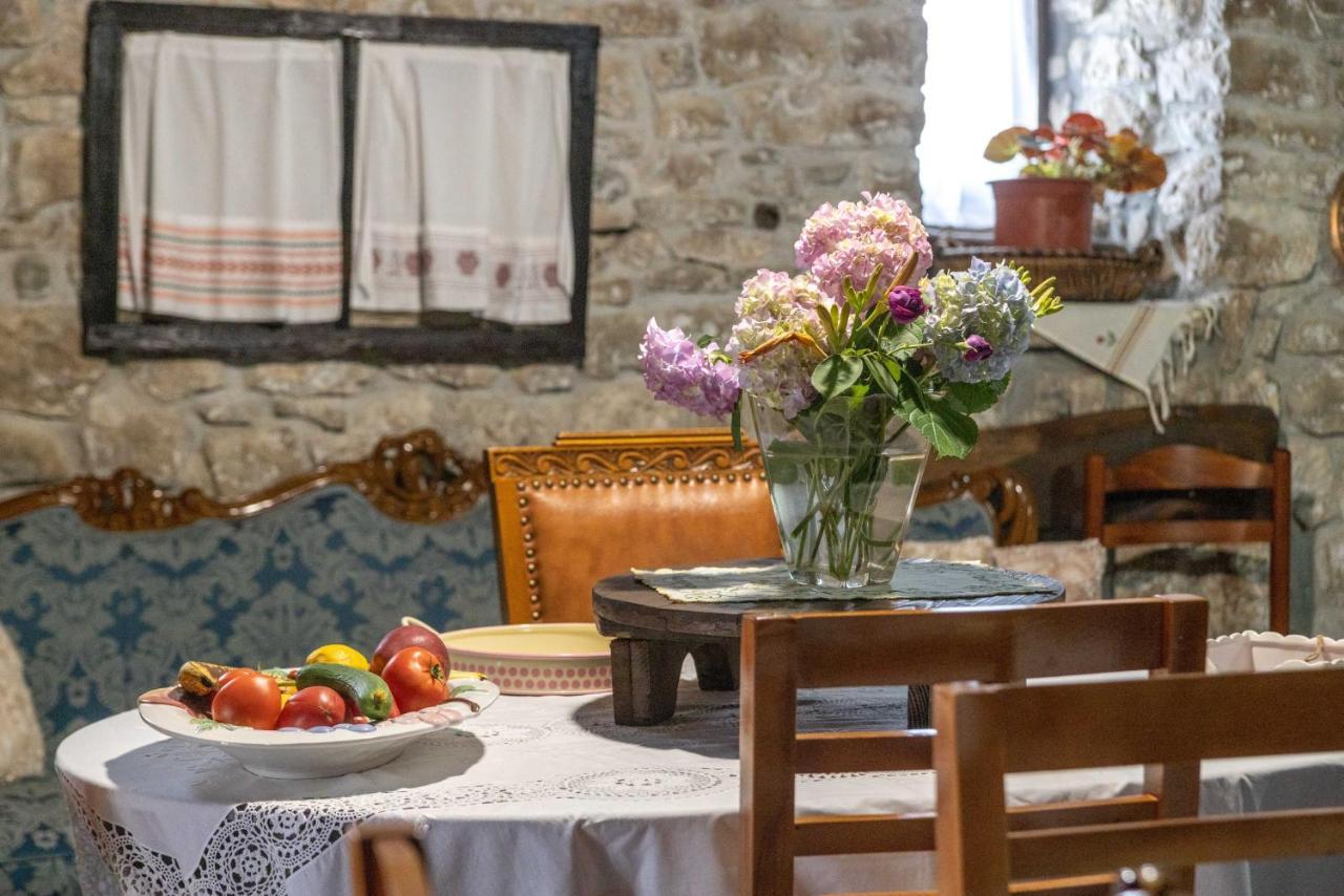Bujtina Kodiket Guesthouse Berat Exteriér fotografie