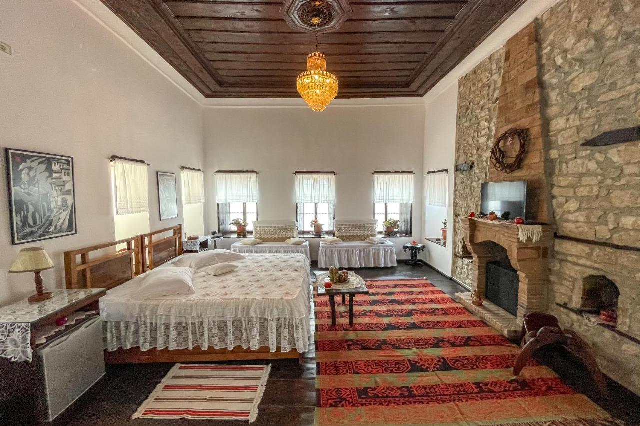 Bujtina Kodiket Guesthouse Berat Exteriér fotografie