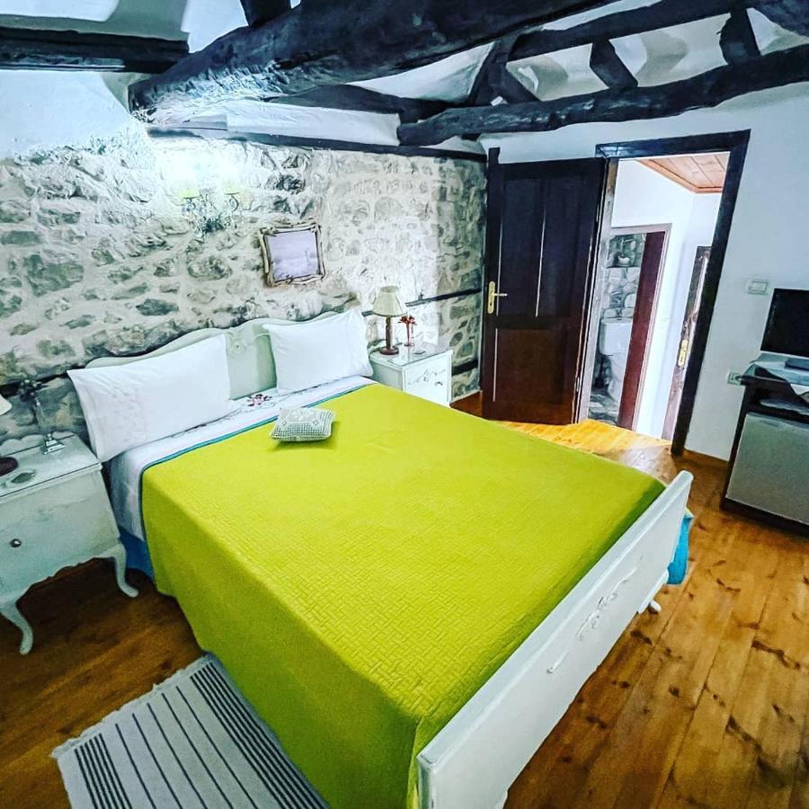 Bujtina Kodiket Guesthouse Berat Exteriér fotografie