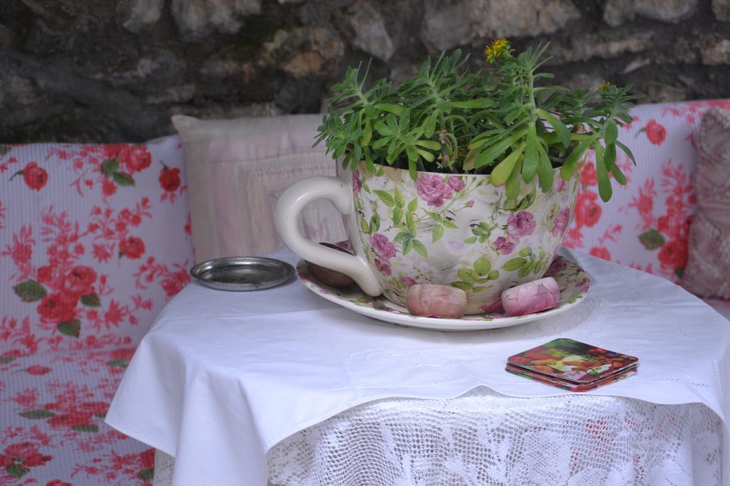 Bujtina Kodiket Guesthouse Berat Exteriér fotografie