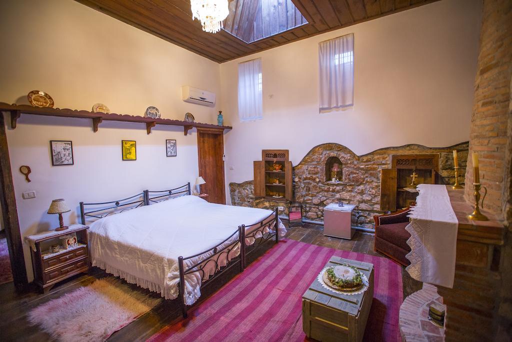 Bujtina Kodiket Guesthouse Berat Pokoj fotografie